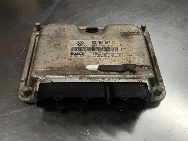 bontott VW POLO III Motorvezérlő