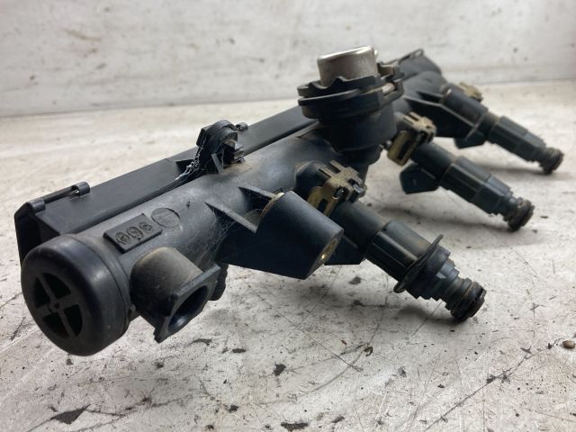 bontott VW POLO III Porlasztó Sor / Híd