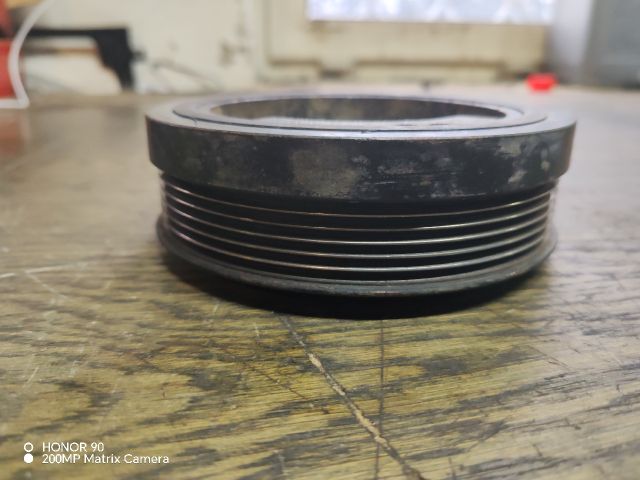 bontott VW POLO III Főtengely Szíjtárcsa