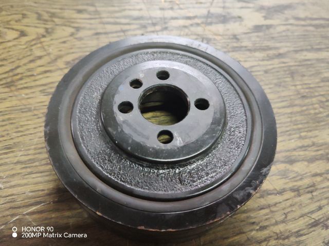 bontott VW POLO III Főtengely Szíjtárcsa