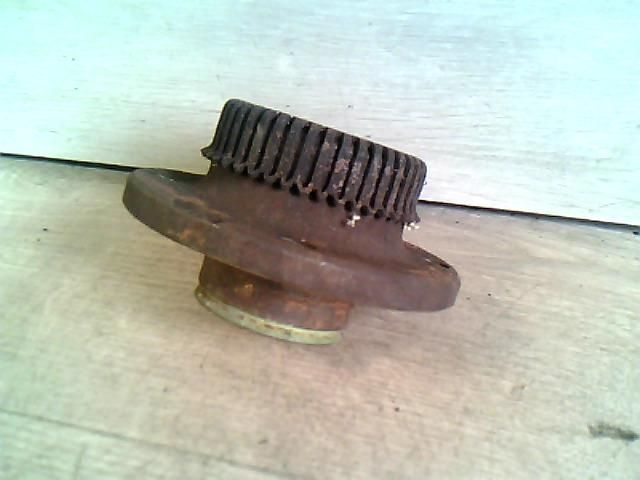 bontott VW POLO III Hátsó Kerékagy (Pozíciófüggetlen)