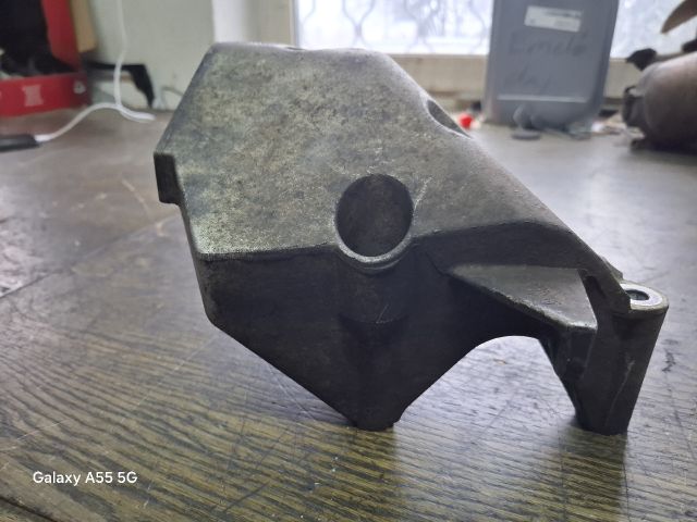 bontott VW POLO III Motor Tartó Bak (Fém)