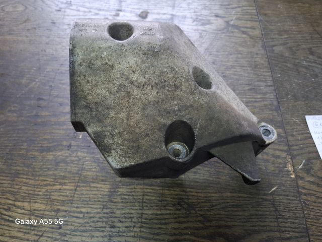 bontott VW POLO III Motor Tartó Bak (Fém)