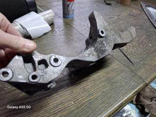 bontott VW POLO III Motor Tartó Bak (Fém)