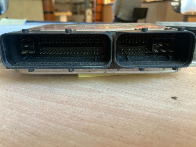 bontott VW POLO III Motorvezérlő