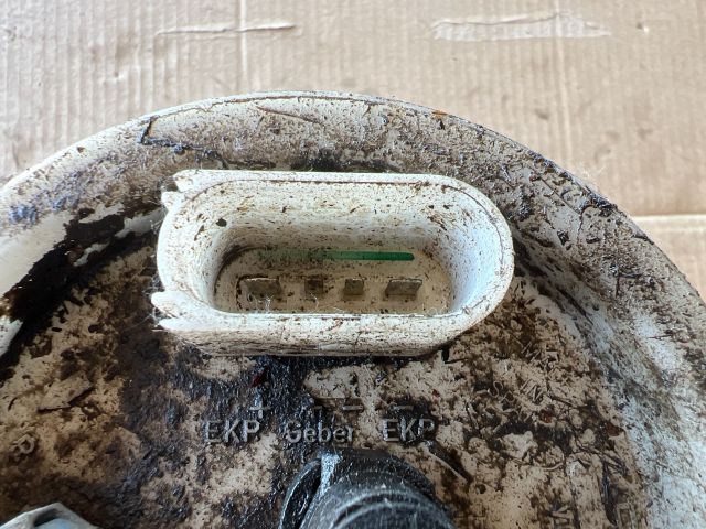 bontott VW POLO III Üzemanyag Szivattyú