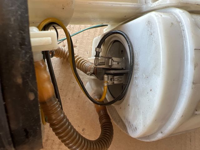 bontott VW POLO III Üzemanyag Szivattyú