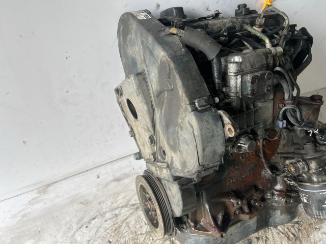bontott VW POLO III Motor (Fűzött blokk hengerfejjel)