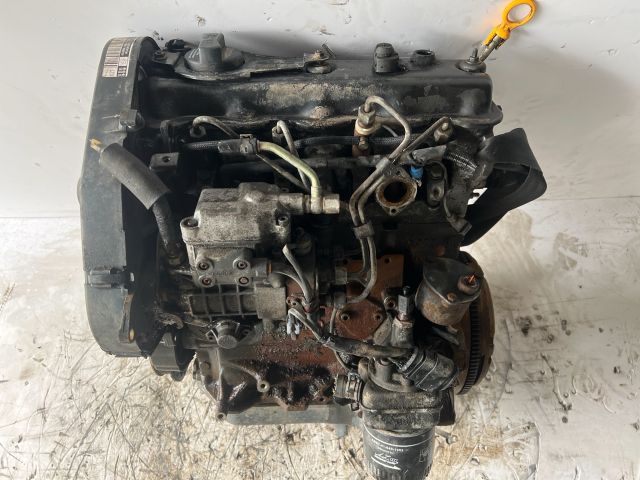 bontott VW POLO III Motor (Fűzött blokk hengerfejjel)