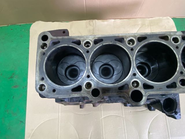 bontott VW POLO III Motorblokk (Fűzött)