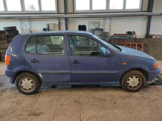 bontott VW POLO III Biztosítéktábla Motortér