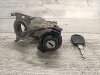 bontott VW POLO III Gyújtáskapcsoló