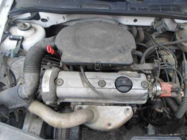 bontott VW POLO III Motor (Fűzött blokk hengerfejjel)