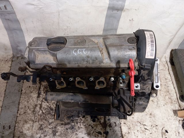 bontott VW POLO III Motor (Fűzött blokk hengerfejjel)