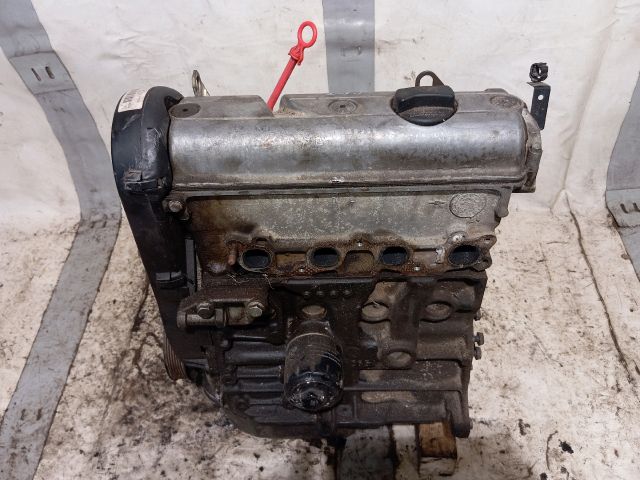 bontott VW POLO III Motor (Fűzött blokk hengerfejjel)