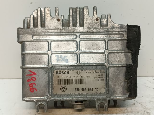 bontott VW POLO III Motorvezérlő