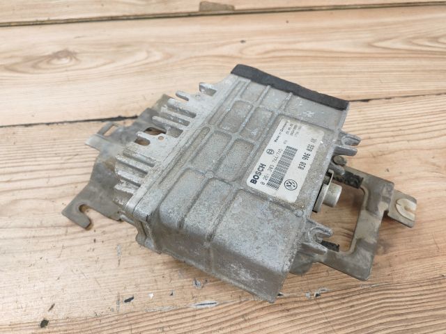 bontott VW POLO III Motorvezérlő