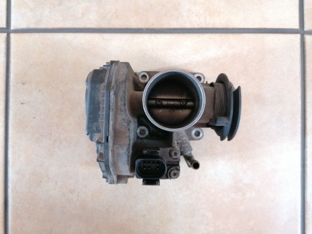 bontott VW POLO III Fojtószelep (Mechanikus)