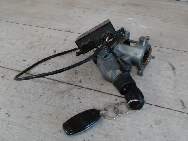 bontott VW POLO III Gyújtáskapcsoló