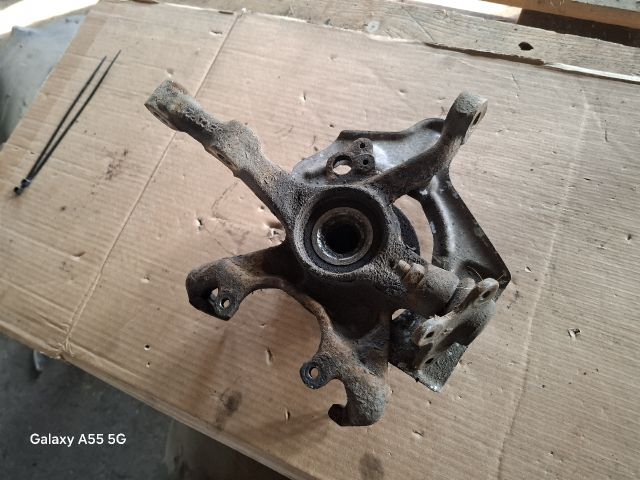 bontott VW POLO III Jobb első Csonkállvány Kerékaggyal