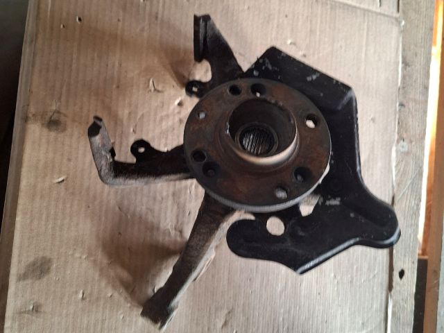 bontott VW POLO III Jobb első Csonkállvány Kerékaggyal