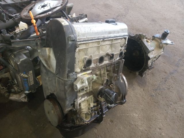 bontott VW POLO III Motor (Fűzött blokk hengerfejjel)