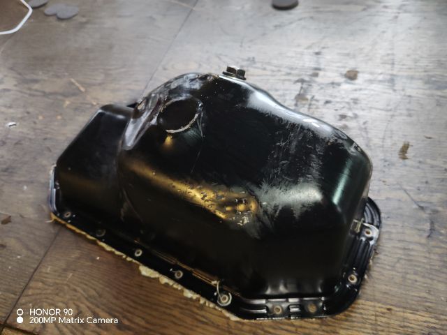 bontott VW POLO III Olajteknő