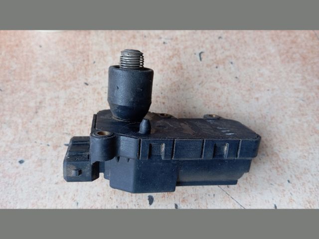 bontott VW POLO III Központi Injektor