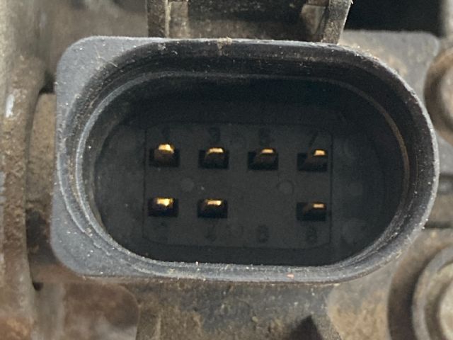 bontott VW POLO III Fojtószelep (Mechanikus)