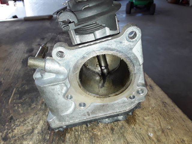 bontott VW POLO III Fojtószelep (Mechanikus)