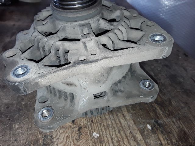 bontott VW POLO III Generátor