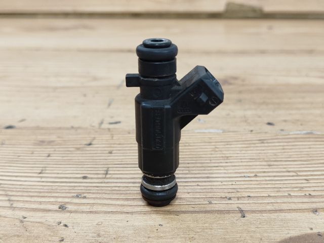 bontott VW POLO III Porlasztó (1 db)