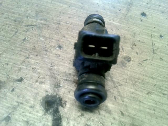 bontott VW POLO III Porlasztó Sor / Híd