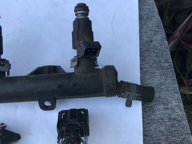 bontott VW POLO III Porlasztó Sor / Híd