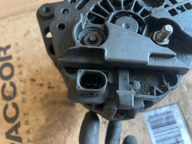 bontott VW POLO III Generátor