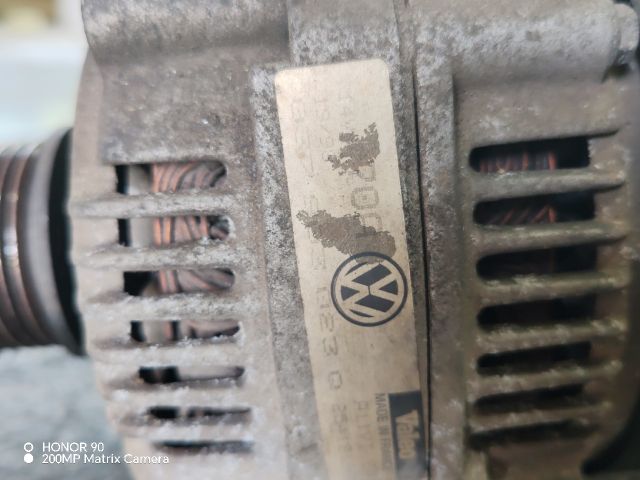 bontott VW POLO III Generátor