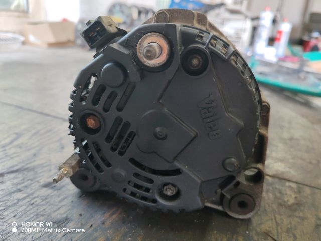 bontott VW POLO III Generátor