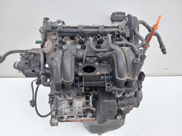 bontott VW POLO III Motor (Fűzött blokk hengerfejjel)