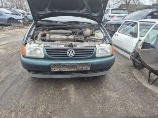 bontott VW POLO III Motor (Fűzött blokk hengerfejjel)