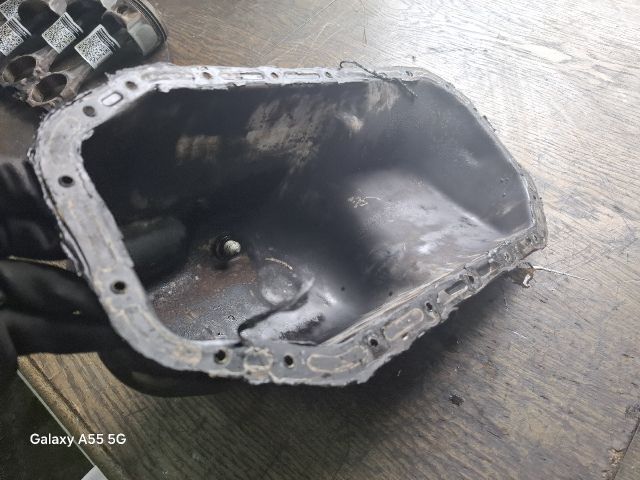 bontott VW POLO III Olajteknő