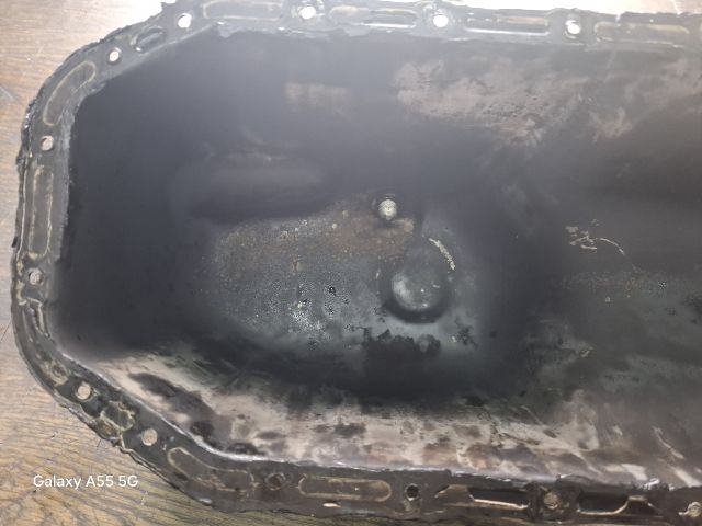 bontott VW POLO III Olajteknő