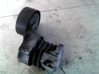 bontott VW POLO III Szíjfeszítő Görgő