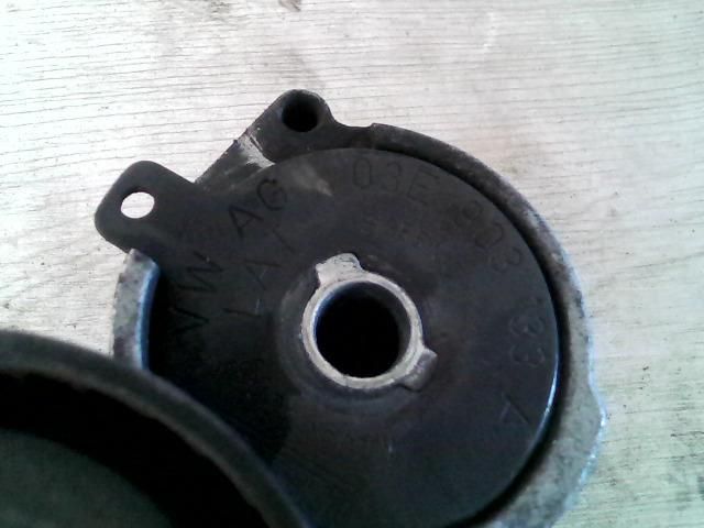 bontott VW POLO III Szíjfeszítő Görgő