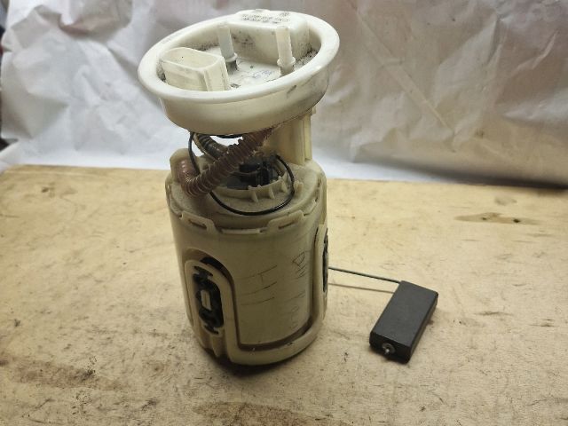 bontott VW POLO III Üzemanyag Szivattyú