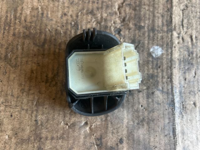 bontott VW POLO III Ablakemelő és Tükör Kapcsoló