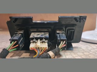 bontott VW POLO III Ablakemelő Kapcsoló Négyes / Kettes