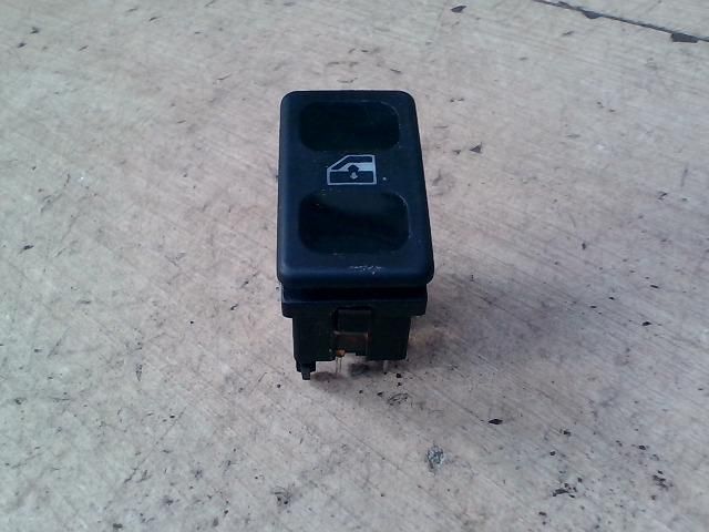 bontott VW POLO III Ablakemelő Kapcsoló (Pozíciófüggetlen)