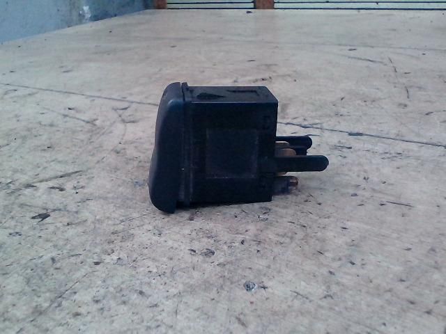 bontott VW POLO III Ablakfűtés Kapcsoló