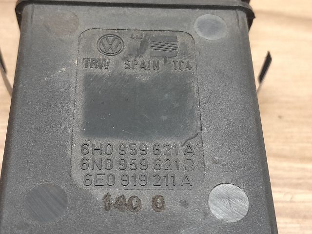 bontott VW POLO III Ablakfűtés Kapcsoló