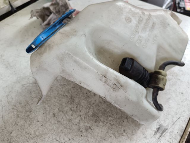 bontott VW POLO III Ablakmosó Tartály